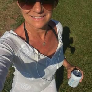 Meet your Posher, Laurie